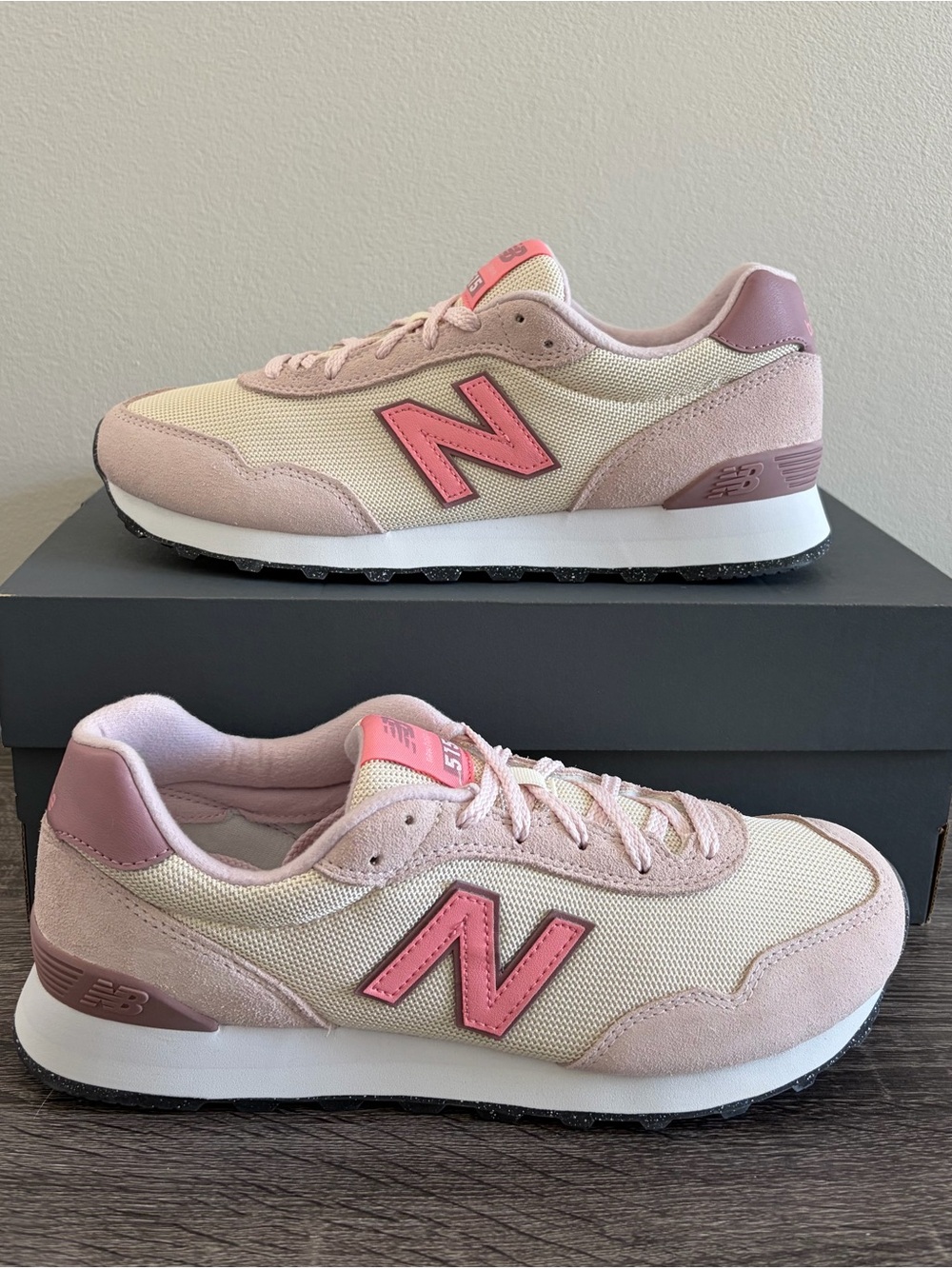 Women's Size 10 New Balance Women’s Pink and Cream Retro Runner Sneakers